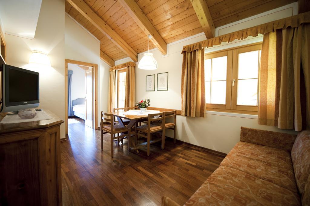 Holidays Dolomiti Apartment Resort 加里索洛 客房 照片
