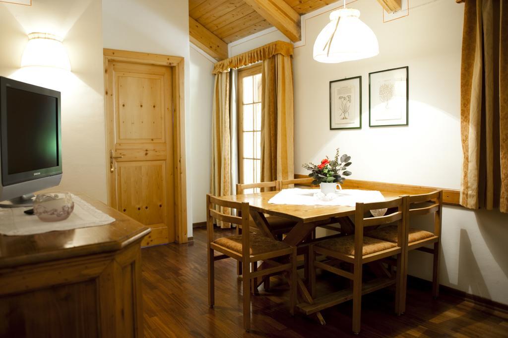 Holidays Dolomiti Apartment Resort 加里索洛 客房 照片
