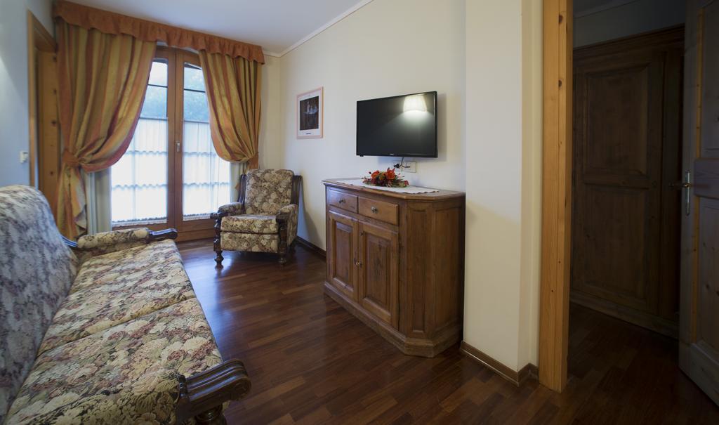 Holidays Dolomiti Apartment Resort 加里索洛 外观 照片